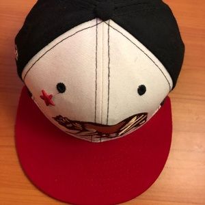 7 1/2 fitted California Republic